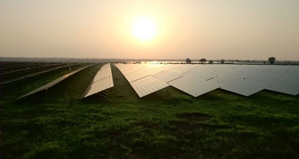 Solar panels in Amrit